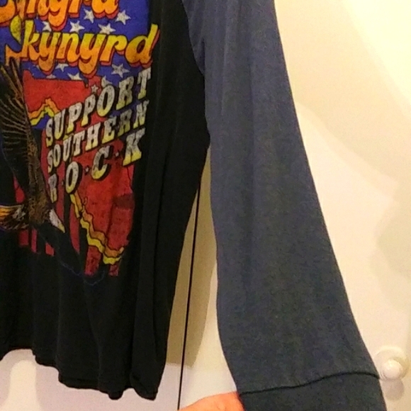 3/$25😇Lynyrd Skynyrd Long Sleeve Shirt - Picture 6 of 9